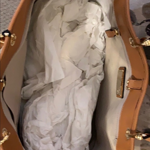 🌺NWT- VALENTINO Siria Bag- 100% Authentic - Picture 6 of 8